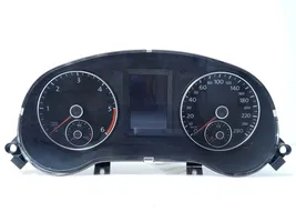 Volkswagen Jetta V Speedometer (instrument cluster) 5C6920873A