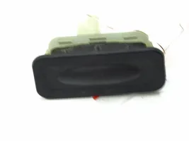 Renault Megane III Tailgate/trunk/boot exterior handle 