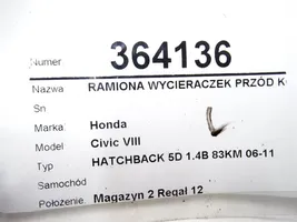 Honda Civic Priekinio stiklo valytuvų kojelė 