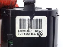 Volkswagen PASSAT B6 Kiti jungtukai/ rankenėlės/ perjungėjai 1K0941431N
