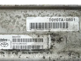 Toyota Avensis T270 Radiatore dell’olio del motore 15710-0R010-C