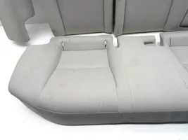 Toyota Avensis T270 Kanapa tylna / Fotel drugiego rzędu 