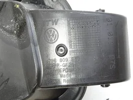 Volkswagen Touareg II Klapka wlewu paliwa 