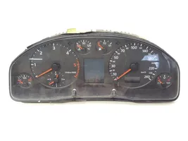 Audi A6 Allroad C5 Compteur de vitesse tableau de bord 4B0919880G