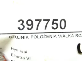 Hyundai Elantra VI Czujnik pozycji wału rozrządu 39350-2B030