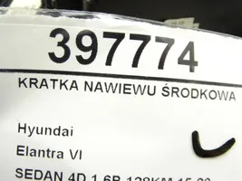 Hyundai Elantra VI Boczna kratka nawiewu deski rozdzielczej 