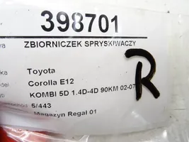 Toyota Corolla E120 E130 Бачок оконной жидкости 