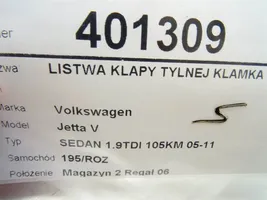 Volkswagen Jetta V Takaluukun rekisterikilven valon palkki 1T0827574L