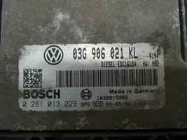 Volkswagen Golf V Centralina/modulo motore ECU 03G906021KL