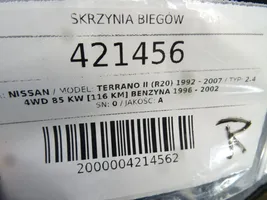 Nissan Terrano Manuaalinen 5-portainen vaihdelaatikko 32101-G2343