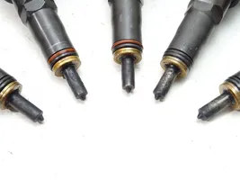 Volkswagen PASSAT B5.5 Fuel injectors set 038130073J