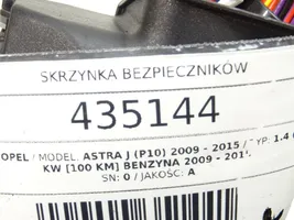 Opel Astra J Set scatola dei fusibili 13222786