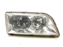 Volvo S40, V40 Lampa przednia 30888469