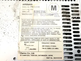 Nissan Pathfinder R50 Радио/ проигрыватель CD/DVD / навигация PN-2121N