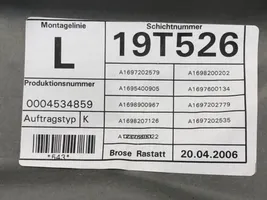 Mercedes-Benz B W245 Etuoven ikkunan nostin moottorilla A1697202779