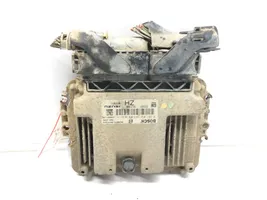 Opel Astra H Unité de commande, module ECU de moteur 0281011943