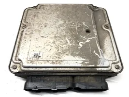 Toyota Yaris Komputer / Sterownik ECU silnika 0281017820