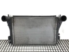Volkswagen PASSAT CC Радиатор интеркулера 3C0145805R