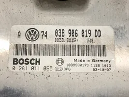 Volkswagen Bora Unité de commande, module ECU de moteur 038906019DD