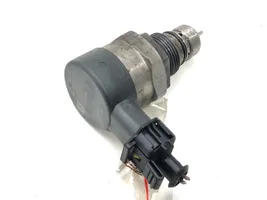 Ford Mondeo MK IV Sensore di pressione del carburante 0281006135