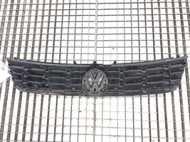 Volkswagen PASSAT B5 Etusäleikkö 