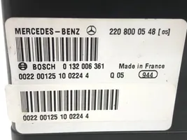 Mercedes-Benz S W220 Keskuslukituksen alipainepumppu 2208000548