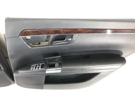 Mercedes-Benz S W221 Seat and door cards trim set 