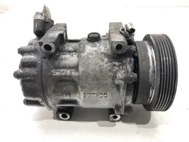 Dacia Sandero Ilmastointilaitteen kompressorin pumppu (A/C) 8200866441