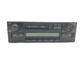 Volkswagen Bora Radio/CD/DVD/GPS head unit 1J0035153