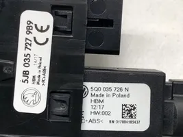 Skoda Rapid (NH) Connecteur/prise USB 5Q0035726N