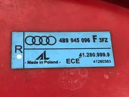 Audi A6 Allroad C5 Aizmugurējais lukturis virsbūvē 4B9945096F
