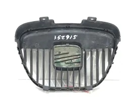 Seat Cordoba (6L) Kühlergrill 6L0853654