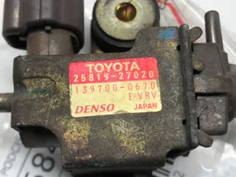 Toyota Corolla Verso E121 Polttoaineen paineensäädin 25819-27020