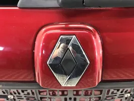 Renault Clio II Takaluukun/tavaratilan kansi 