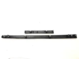 Renault Clio III Garniture de tableau de bord 8200407880