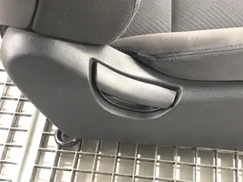 Hyundai Elantra Etumatkustajan istuin 