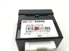 Hyundai Elantra Connecteur/prise USB 96120-3X000