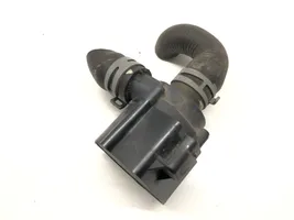 Audi A5 8T 8F Supporto di montaggio del filtro dell’olio 8K0965561A