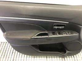 Mitsubishi ASX Boczki / Poszycie drzwi przednich 