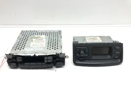 Toyota Yaris Radio/CD/DVD/GPS-pääyksikkö 