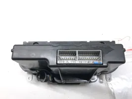 Subaru Impreza II Przełącznik / Włącznik nawiewu dmuchawy 72311FE051