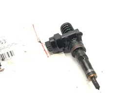 Volkswagen Bora Injecteur de carburant 038130073F