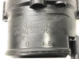 Volkswagen Golf VII Halterung Ölfilter / Ölkühler 5G0965567