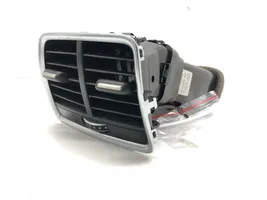 Audi Q3 8U Rejilla de ventilación trasera 8U0819203C