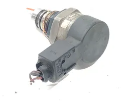 BMW 3 E90 E91 Fuel pressure sensor 0281002738