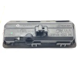Skoda Rapid (NH) Atidarymo rankenėlė galinio dangčio (išorinė) 6V0827566