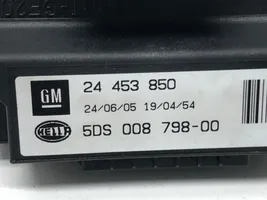 Opel Zafira B Priekabos kablio valdymo blokas 24453850