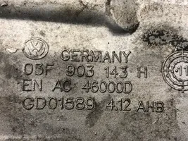 Volkswagen Golf VI Supporto di montaggio del filtro dell’olio 03F903143H