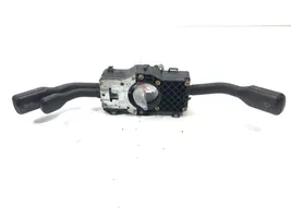 Audi A4 S4 B5 8D Leva/interruttore dell’indicatore di direzione e tergicristallo 4D0953513