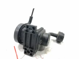 Opel Astra G Fuel pressure regulator 09128022